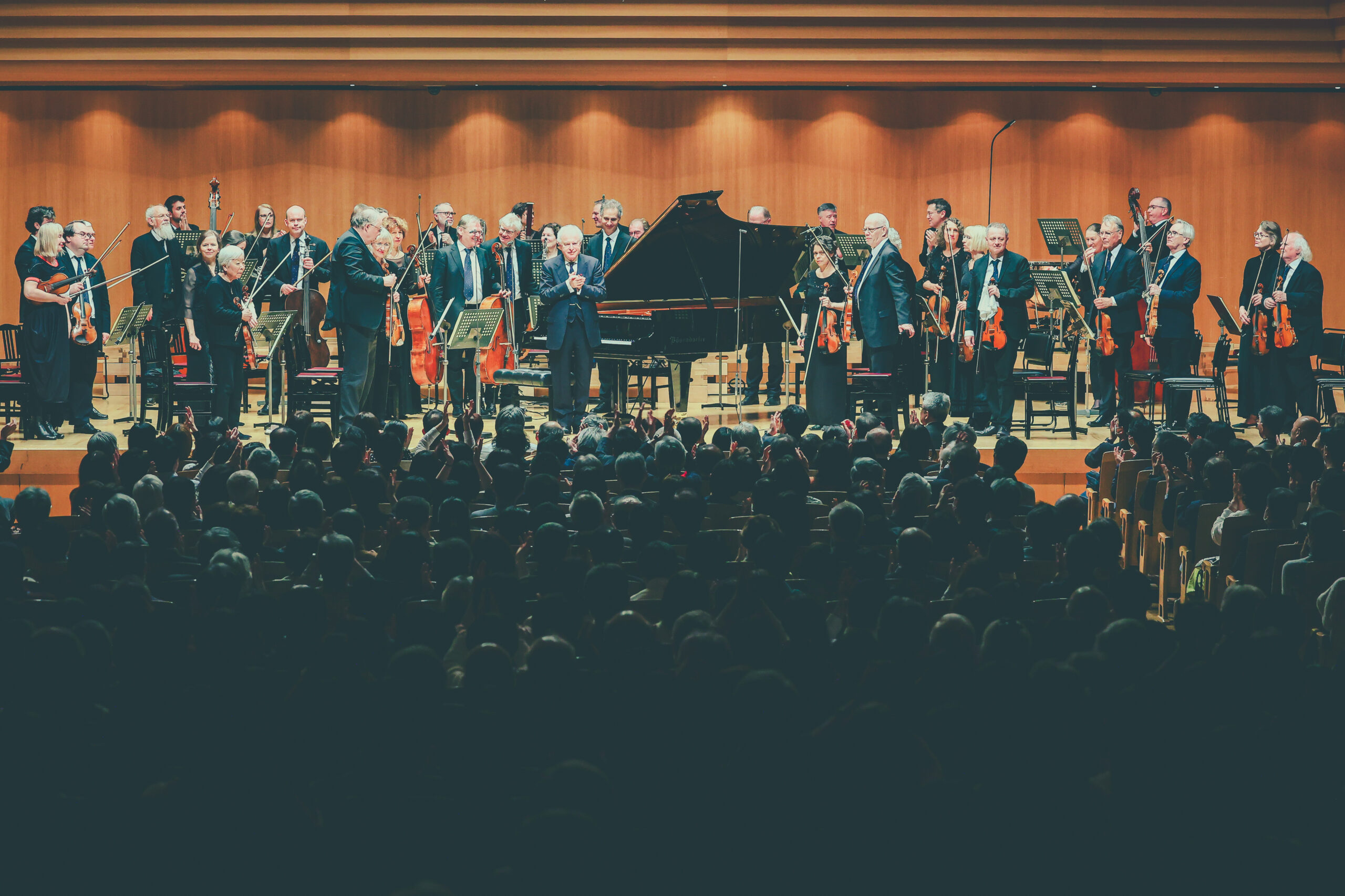 歌劇『シリアのアドリアーノ』全曲 Ｉ．ガルシア演出、ダントーネ＆アカデミア・ビザンティーナ、コンパラート、チリッロ、他(２０１０ ステレオ rdzdsi3 Adriano in Siria, W.G6, Overture: III. Allegro assai - YouTube