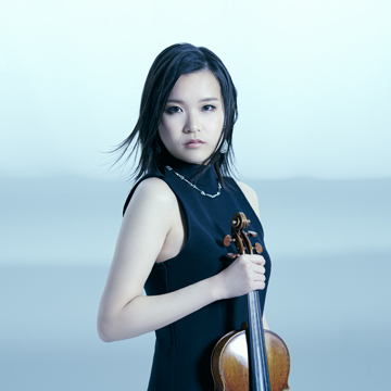 Ayana Tsuji – 辻 彩奈