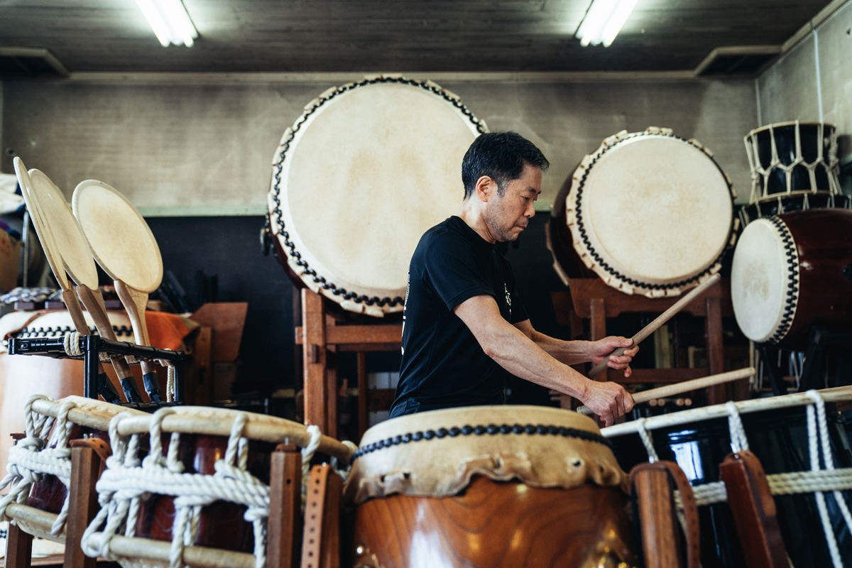 道なき道を進み、世界中の聴衆を魅了し続けた50年の軌跡。未曾有の時代