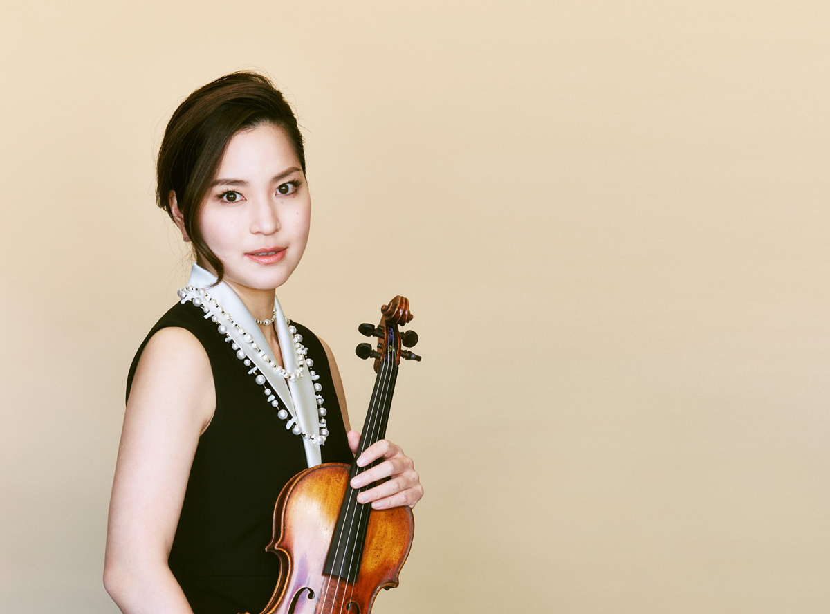 MAYUKO KAMIO PLAYS BACH PARTITAS FOR SOLO VIOLIN